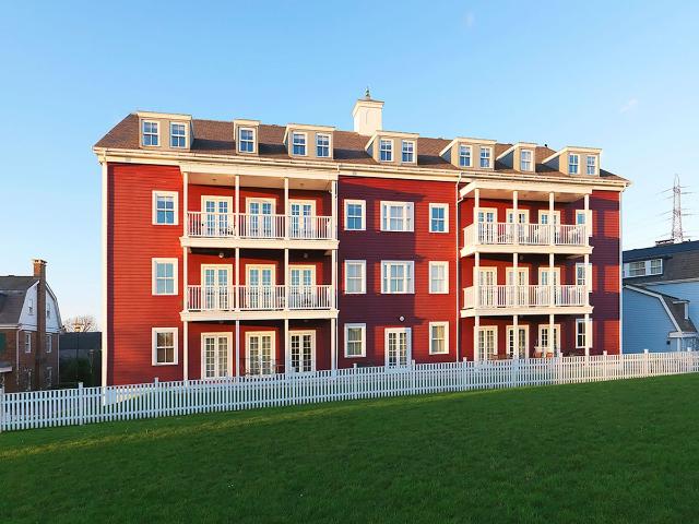 Lewiston Close, Canterbury Hall KT4, 2 bed property to rent, £1,850 pcm | PrimeLocation