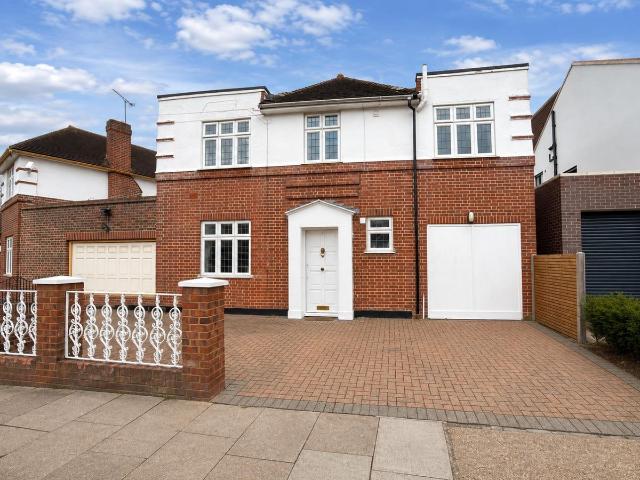 Lexton Gardens, Streatham Hill / Balham, London SW12, 5 bed detached house to rent, £4,500 pcm | PrimeLocation
