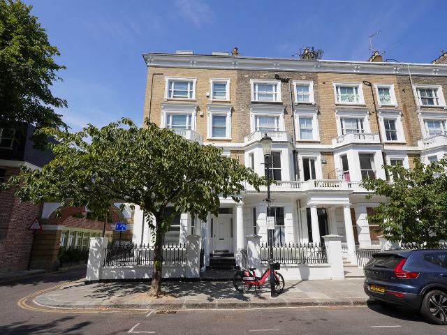 Lexham Gardens W8, 3 bed flat to rent, £5,500 pcm | PrimeLocation