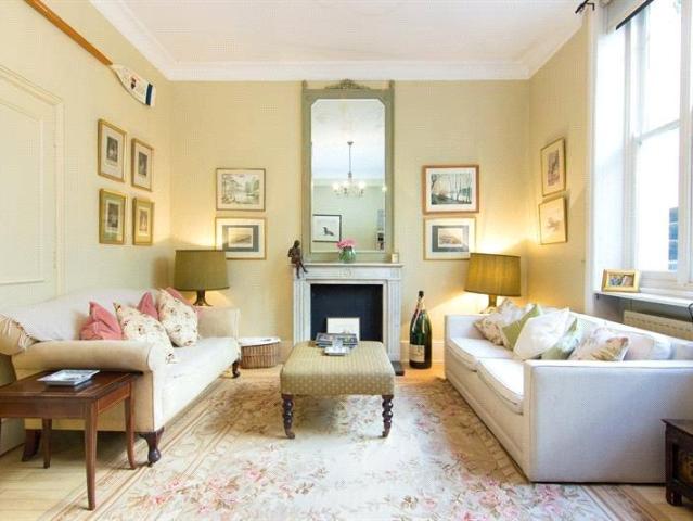 Lexham Gardens, Earls Court, London, W8 2 bed flat to rent £3,500 pcm £808 pw
