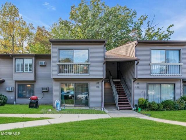 Lexington Ct, Red Bank, Condo For Sale