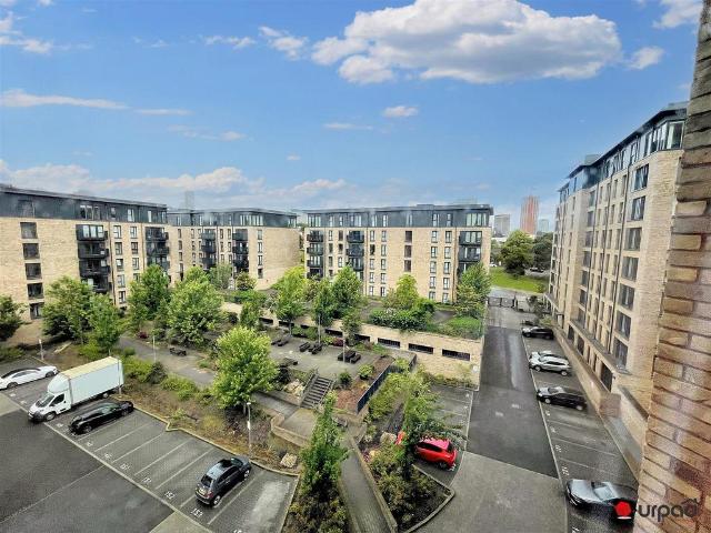 Lexington Gardens, Park Central, B15 2DS, United Kingdom | 3 bed apartment for rent #139403053 | Rentberry