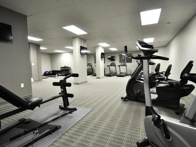 Lexington Grand