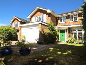 Leyton Lea, Cuckfield, West Sussex RH17, 4 bed detached house to rent, £2,950 pcm | PrimeLocation