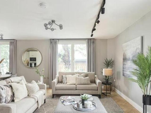 Leyton Road, Harpenden, 2 Bedroom Apartment