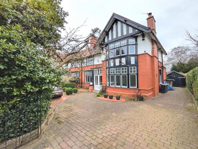 Ley Hey Road, Marple, Stockport 3 bed semi detached house to rent £2,750 pcm £635 pw
