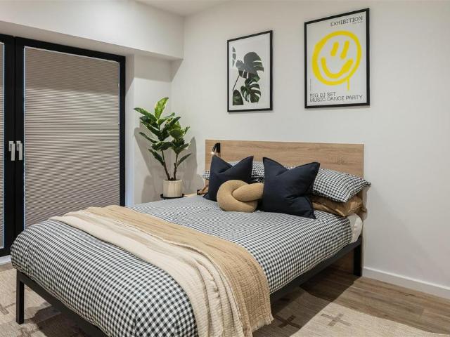 Leylands Road, Leeds LS2 Studio to rent £1,339 pcm £309 pw