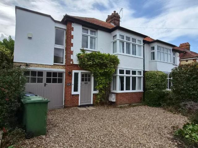 Leys Avenue, Cambridge, CB4 4 bed semi detached house to rent £2,450 pcm £565 pw