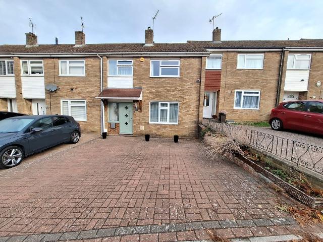 Leys Road, Hemel Hempstead HP3, 3 bed property to rent, £2,050 pcm | PrimeLocation