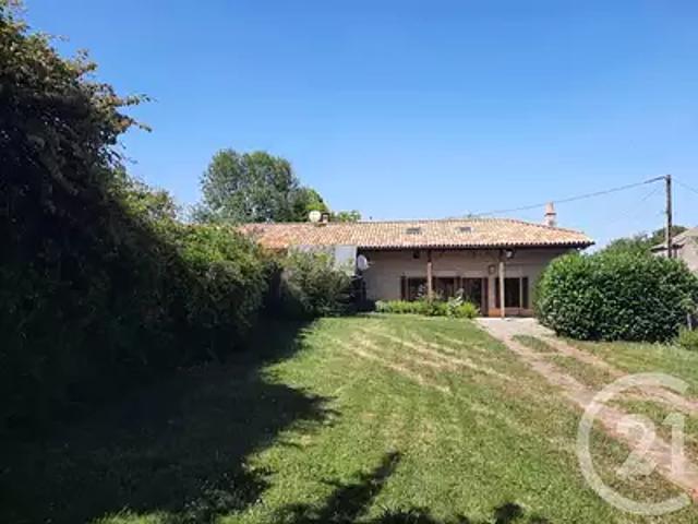 Lezay 79120 Achat / Vente maison 9 pièces t9