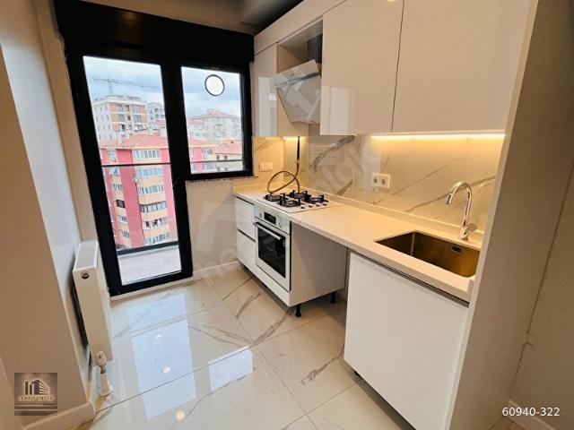 LF İMAJ BOSTANCIDA GÜVENLİKLİ SİTEDE 2+1 BALKON EBEVEYNLİ SIFIR