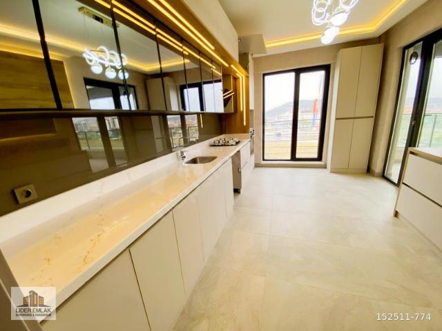 LİDERDEN SİTE İÇERİSNDE 4+1 ÖN CEPHE TERAS BALKON FULL+FULL
