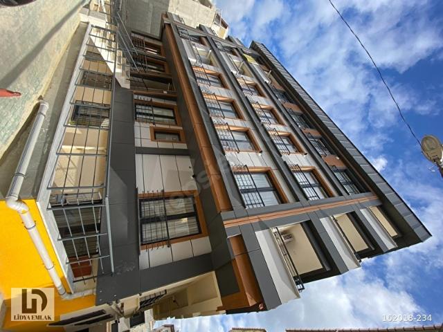 LİDYA EMLAK'tan 1+1 75m2 Otoparklı Asansörlü Teras Kat Daire