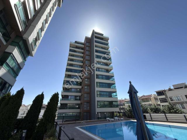 Lima Vadi Yüksek Kat Köşe 1+1 Satılık Boş Daire