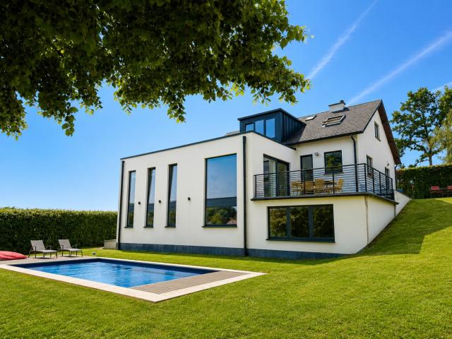 Limal – Exceptional furnished 4 bedroom villa with swimming pool and large garden