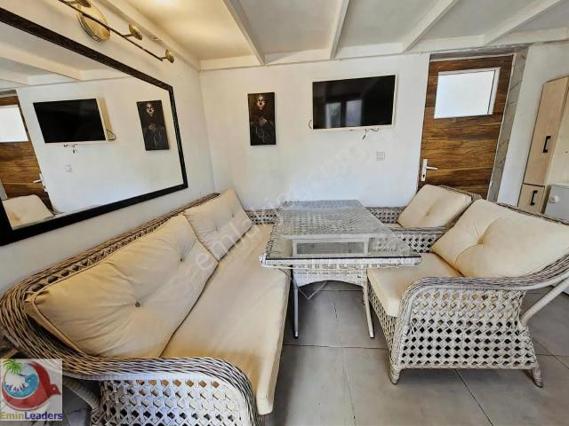 Liman Residence 1+1 Eşyalı Havuzlu Balkonlu