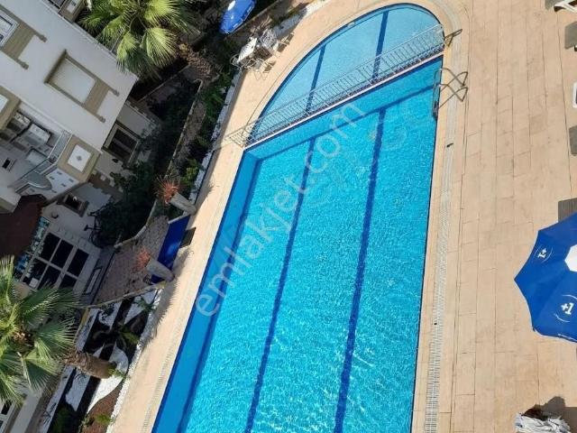Liman Residence 1+1 Eşyalı Havuzlu Denize 400m