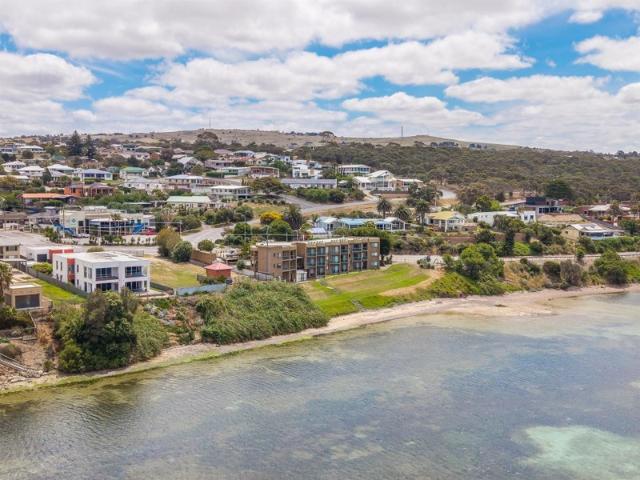 Limani Port Lincoln High Performing Waterfront Accommodation