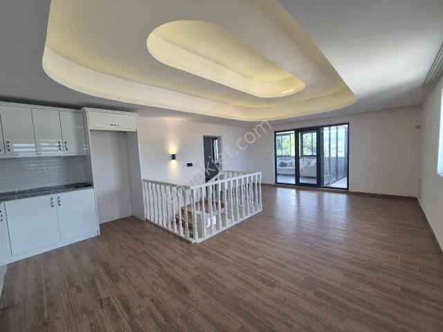 Limax'tan Şahintepesinde Kiralık Havuzlu Lüx Dublex