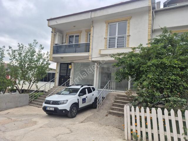 Limax'tan Hastane Yolunda Komple Kiralık Müstakil Bina