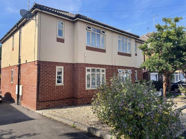 Lime Court, Grove Road, Churchdown, Gloucester GL3, 1 bed flat to rent, £850 pcm | PrimeLocation