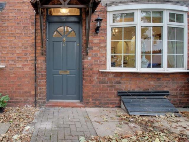 Lime Grove, Cheadle SK8, 2 bed terraced house to rent, £1,450 pcm | PrimeLocation
