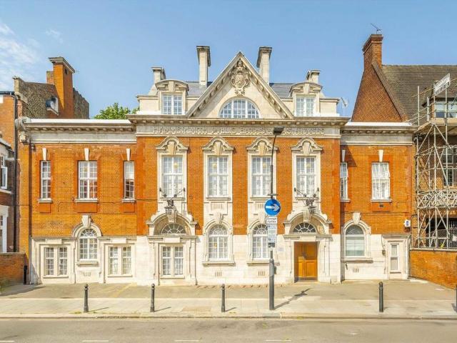 Lime Grove, London W12 1 bed flat to rent £2,000 pcm £462 pw