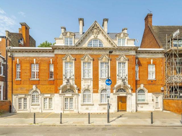 Lime Grove, Shepherds Bush W12, 1 bed flat to rent, £2,000 pcm | PrimeLocation