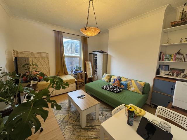 Lime Hill Road, Tunbridge Wells, Kent TN1, 1 bed flat to rent, £1,195 pcm | PrimeLocation