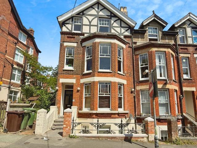 Lime Hill Road, Tunbridge Wells TN1, 1 bed flat to rent, £950 pcm | PrimeLocation