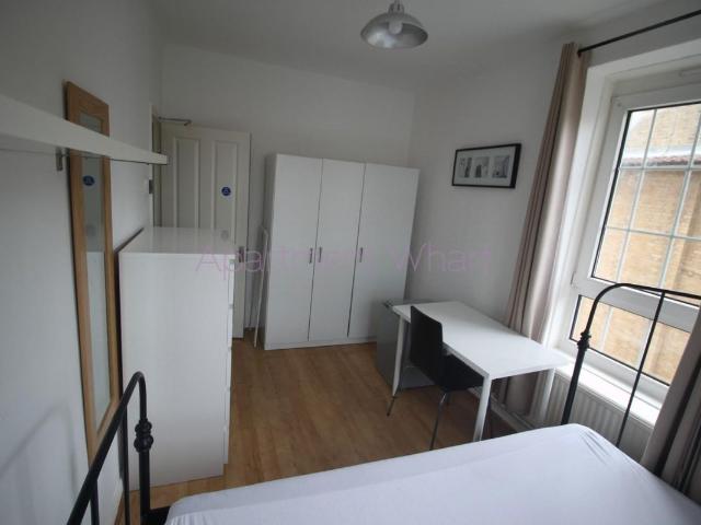 Limehouse Causeway, London E14, Room to rent, £910 pcm | PrimeLocation