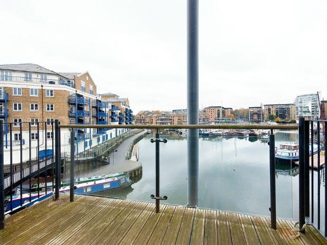 Limehouse Basin, E14 4 bed end of terrace house to rent £5,499 pcm £1,269 pw