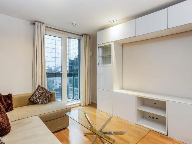 Limeharbour E14, 2 bed flat to rent, £2,500 pcm | PrimeLocation