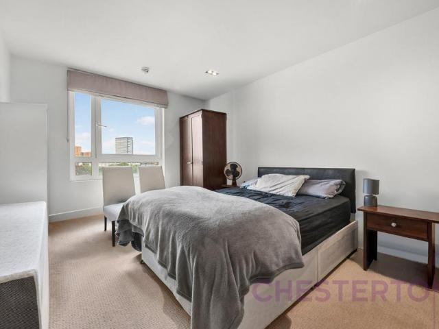 Limeharbour, London, E14 1 bed flat to rent £1,950 pcm £450 pw