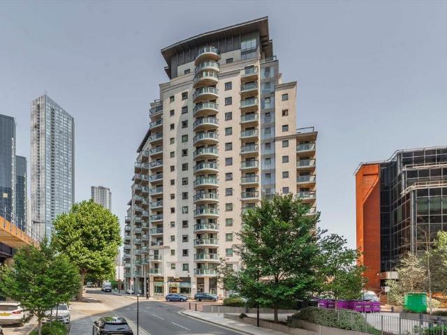Limeharbour, London E14 1 bed flat to rent £1,900 pcm £438 pw
