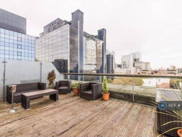 Limeharbour, London, E14 2 bed flat to rent £2,800 pcm £646 pw