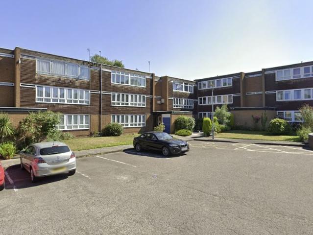 Limehurst Avenue, Finchfield, Wolverhampton WV3, 2 bed flat to rent, £795 pcm | PrimeLocation