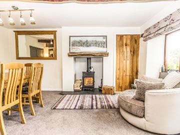 Limestone Cottage Clawthorpe, Carnforth, LA6 1NU
