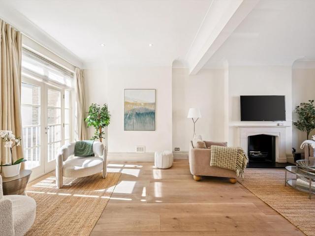 Limerston Street, London SW10 4 bed terraced house to rent £9,967 pcm £2,300 pw