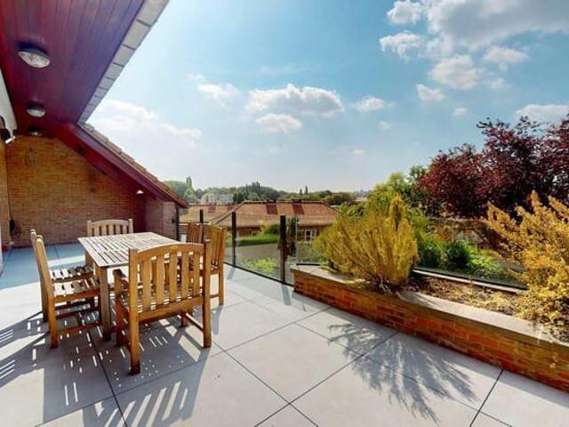 LIMITE CRAINHEM: MAISON 4 CH + 2 EMPLACEMENTS PARKING
