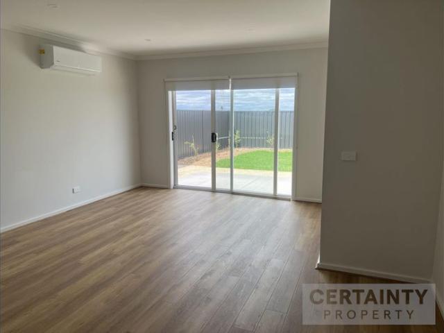 Limited Offer – Modern Ensuite Room in Stylish Co Living Home
