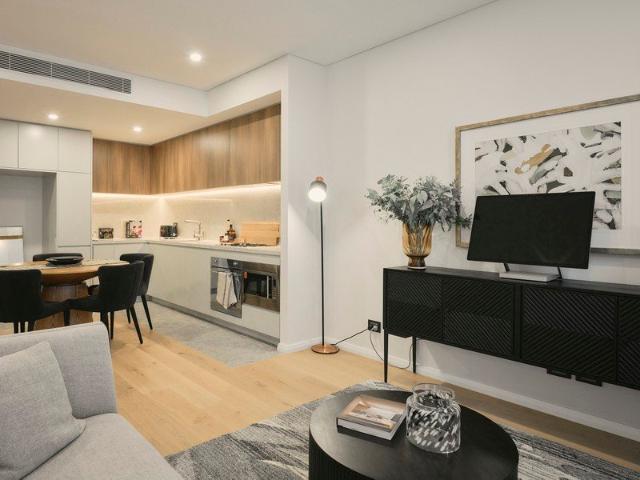 LIMITED ONE BEDROOM APARTMENTS W/ STUDY