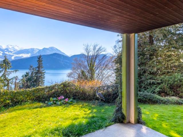 LIMITED TIME: Architect’s villa with dreamlike lake/mountain view