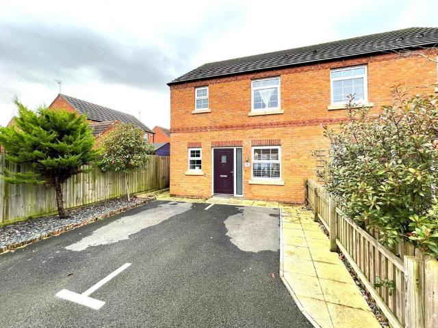 Limner Street, Market Harborough 3 bed semi detached house to rent £1,350 pcm £312 pw