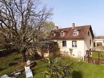 Limogne en Quercy 46260 Achat / Vente maison 8 pièces t8 terrasse balcon