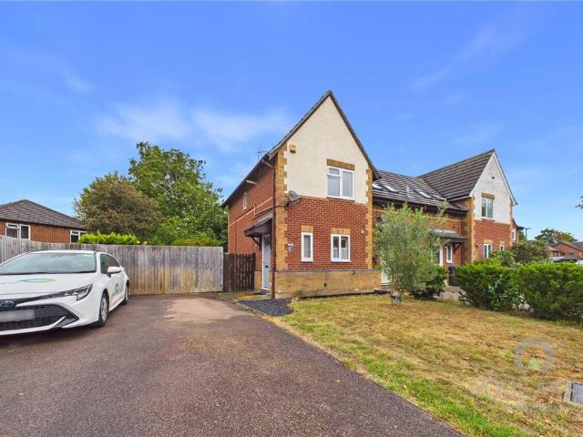 Limoges Court, Northampton NN5 2 bed end of terrace house to rent £1,100 pcm £254 pw