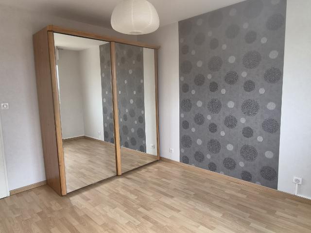 limoges – rue armand dutreix t4 avec vue dégagée et parking