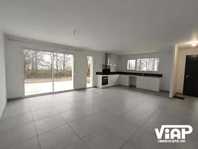 Limoges 87100 Location maison 4 pièces t4 au dernier étage terrasse