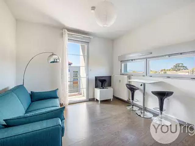 Limonest 69760 Location appartement 1 pièce t1 parking