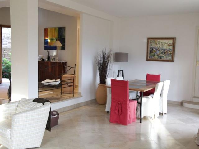 LIMONEST A LOUER SUPERBE MAISON DE CARACTERE AVEC PISCINE MA